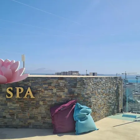 Ocean Plaza *